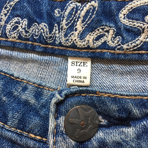 Distressed Jean shorts. - Picture 2 of 3